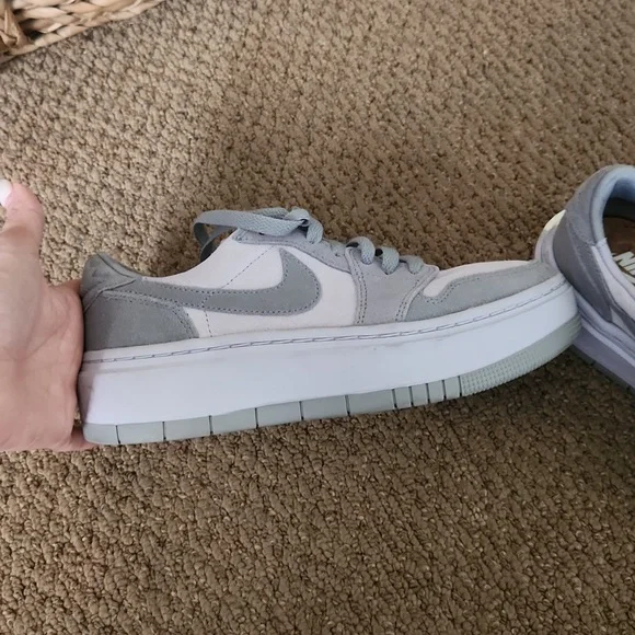 Nike Air Jordan 1 Low - Picture 7 of 8